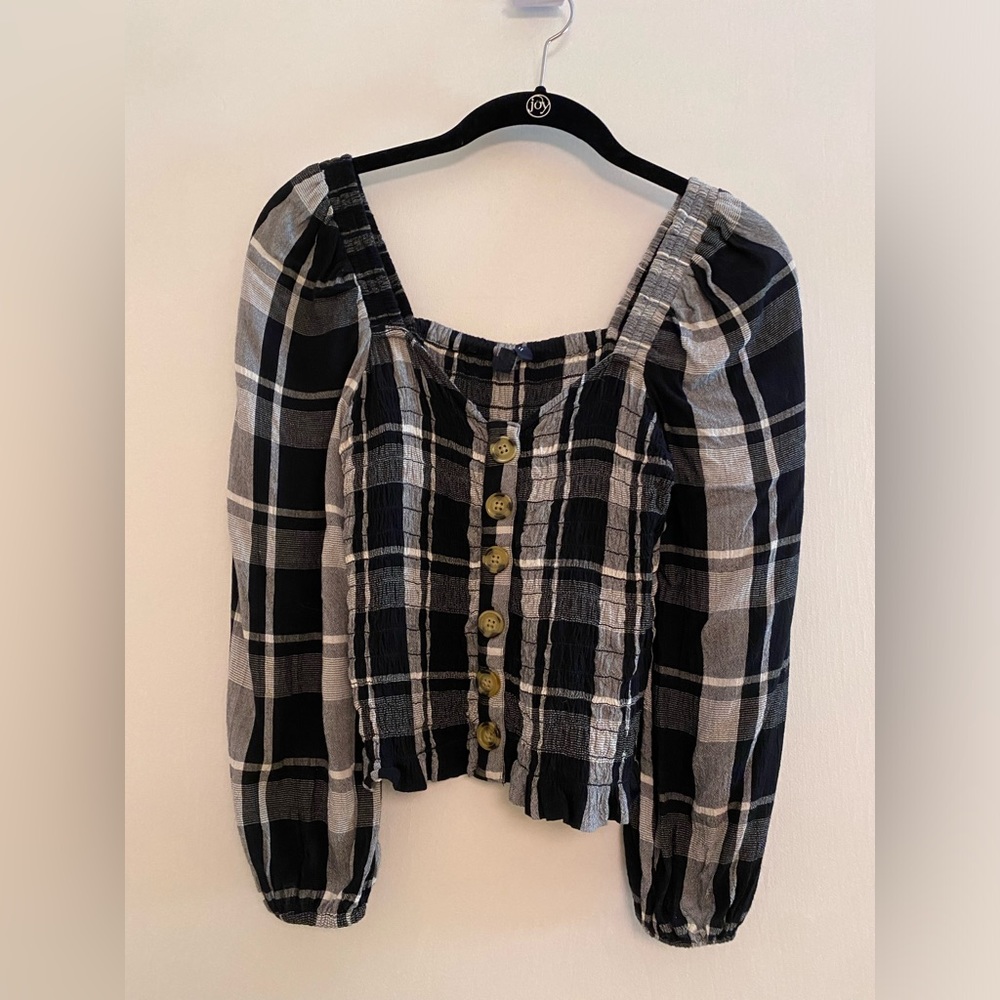 American Eagle Outfitters Plaid Heart Neck puff sleeve Smocked Blouse